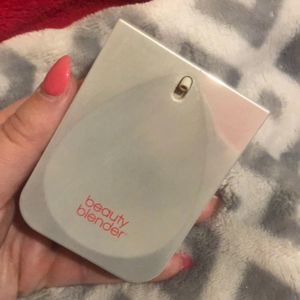 Beauty Blender Bounce Foundation - 2.10